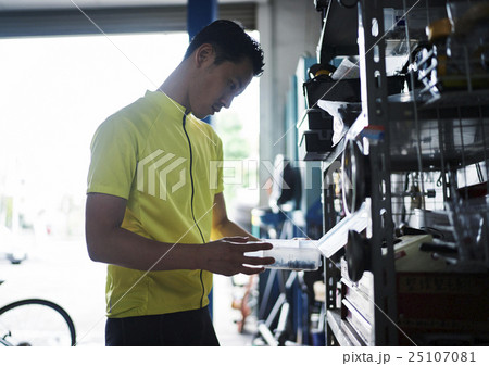 メッセンジャー 自転車整備 メッセンジャー 自転車整備 25107081