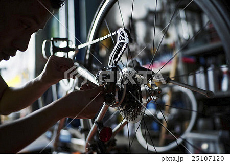 メッセンジャー 自転車整備 メッセンジャー 自転車整備 25107120