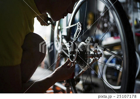 メッセンジャー　自転車整備 25107178