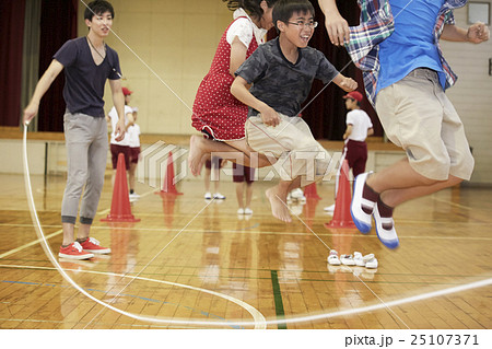 小学校　体育イメージ 25107371