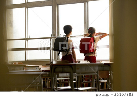 小学校　放課後 25107383