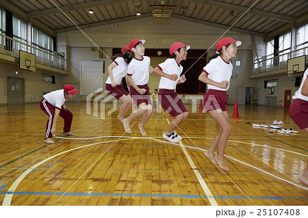 小学校　体育イメージ 25107408