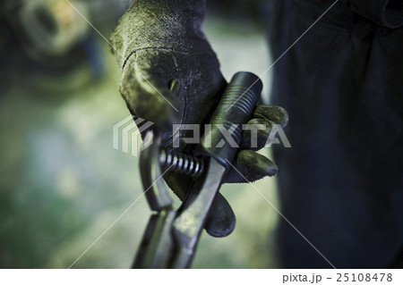 職人の手もと 25108478