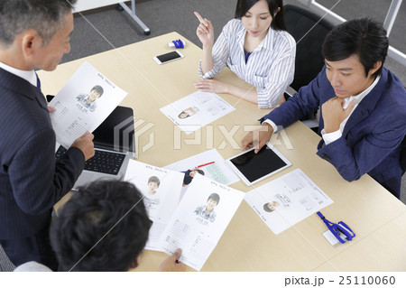 モデルキャスティング、メインキャラクター決め、広告代理店　、編集部、学習塾、広告制作会社 25110060