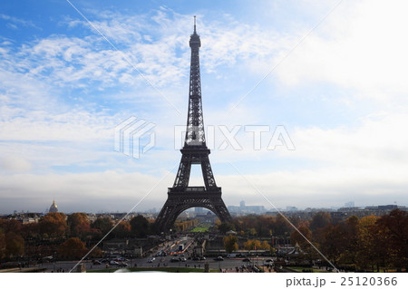 エッフェル塔（遠景） 25120366