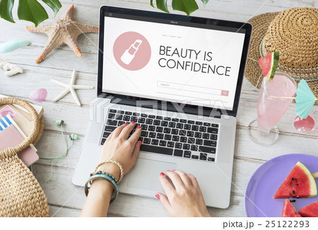 Stylish Beauty Women Elegent Enjoy Concept 25122293