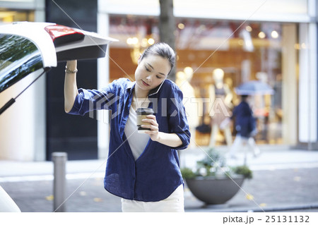 カーライフ　女性 25131132