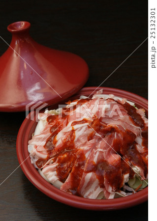 タジン鍋豚キムチ 25132301