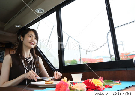 ランチ クルーズ ランチ クルーズ 25137762