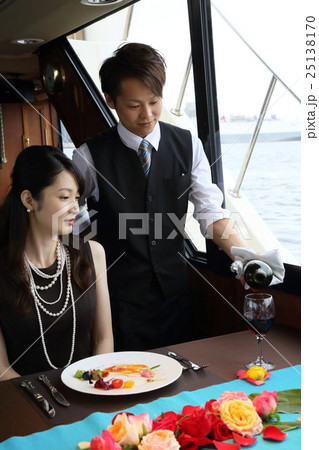 ランチ クルーズ ランチ クルーズ 25138170