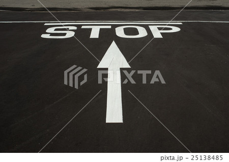 道路標示 25138485