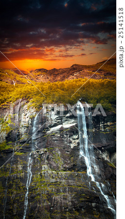 Waterfall over the Geiranger fjord Waterfall over the Geiranger fjord 25141518