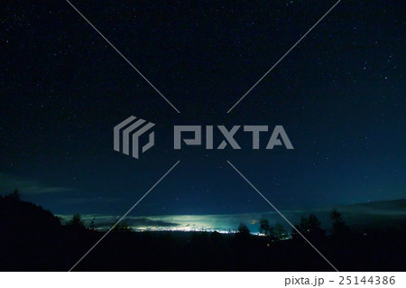 佐久の夜景と星空 25144386