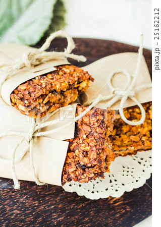 Pumpkin granola bars with peanut butter and seeds Pumpkin granola bars with peanut butter and seeds 25162212