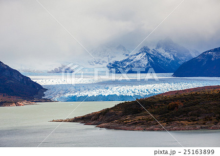 The Perito Moreno Glacier 25163899