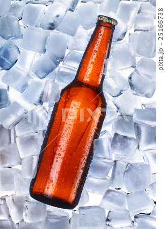 food and drink 25166738