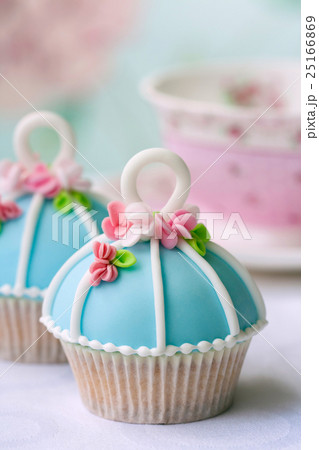 food and drink food and drink 25166869