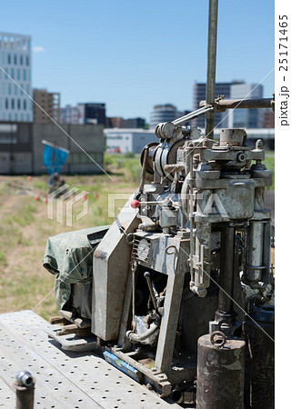 建設現場のボーリングマシン 建設現場のボーリングマシン 25171465