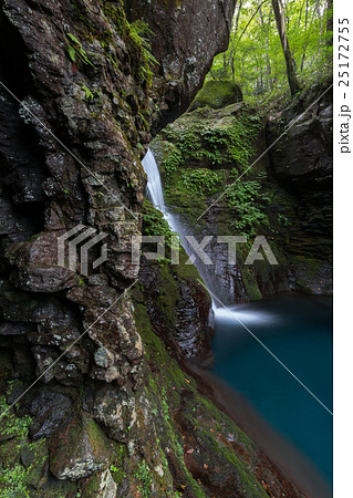 おしらじの滝3 25172755