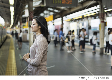 30代ビジネス男女 25178630