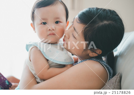 11 months old 11 months old 25178826