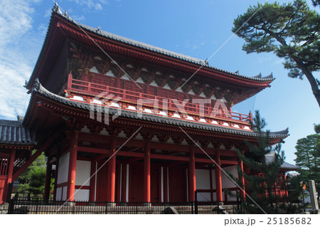 京都　妙心寺　三門 25185682