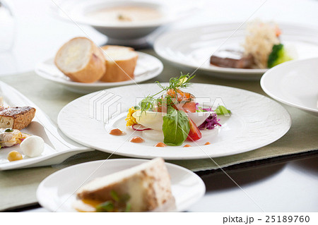 フレンチのフルコース 25189760