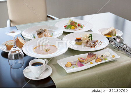 フレンチのフルコース フレンチのフルコース 25189769