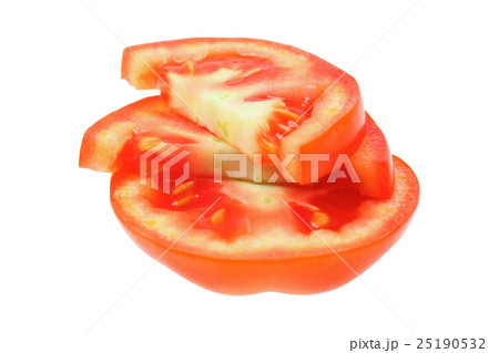 Sliced tomato isolated on white 25190532