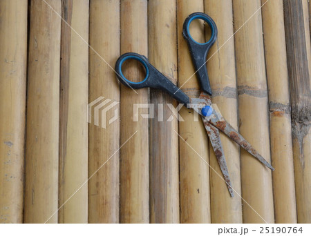 scissor on bamboo table scissor on bamboo table 25190764