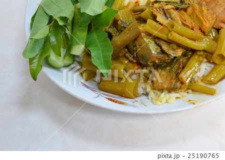 water spinach curry with salt fish water spinach curry with salt fish 25190765