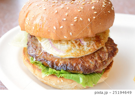 おいしいハンバーガー 25194649