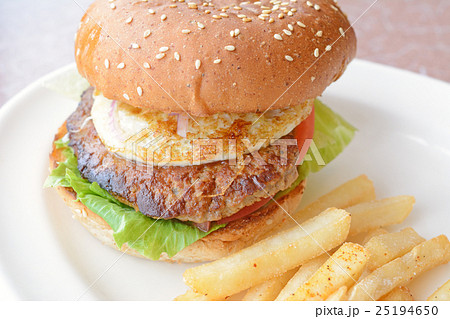 おいしいハンバーガー 25194650