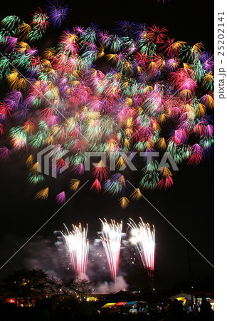 土浦全国花火競技大会 スターマイン 土浦全国花火競技大会 スターマイン 25202141
