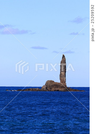 ローソク岩（ニセコ積丹小樽海岸国定公園） 25209592