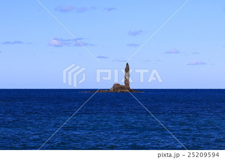 ローソク岩（ニセコ積丹小樽海岸国定公園） 25209594