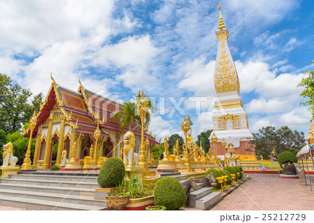 Wat Phra That Panom temple in Nakhon Phanom, Thail Wat Phra That Panom temple in Nakhon Phanom, Thail 25212729
