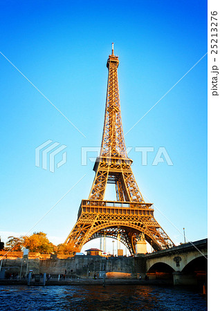 eiffel tour and Seine, France eiffel tour and Seine, France 25213276