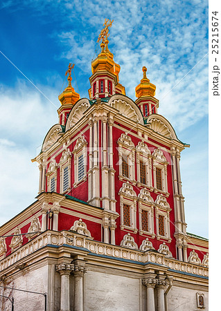 Novodevichy convent, landmark in Moscow, Russia 25215674