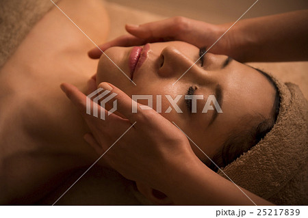 エステ エステ 25217839