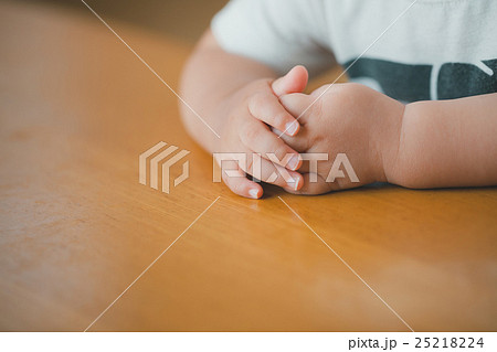 11 months old 25218224