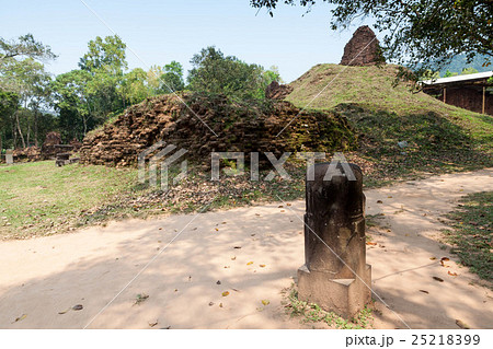 ベトナム中部にあるミーソン遺跡（ミーソン聖域） 25218399