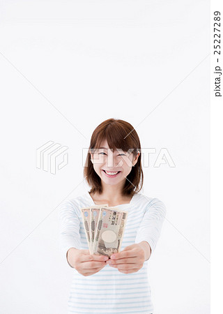 若い女性、お札 若い女性、お札 25227289