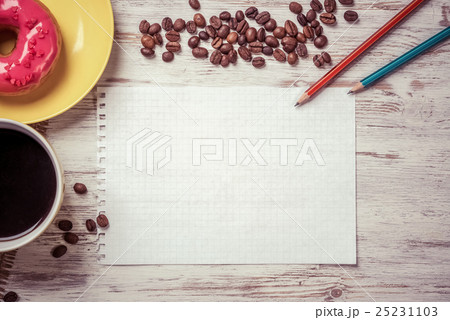 Coffee break with snack Coffee break with snack 25231103