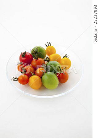 カラフルミニトマトガラス皿 25237993