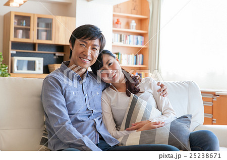 カップル 夫婦 25238671