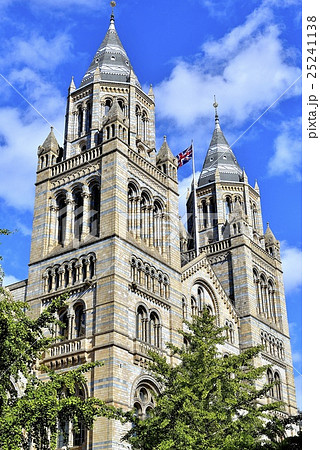 ロンドン自然史博物館／ナチュラル・ヒストリー・ミュージアム 25241138