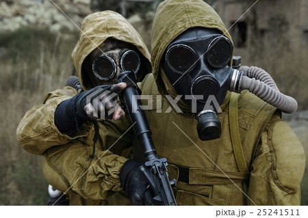 Post apocalypse survivors Post apocalypse survivors 25241511
