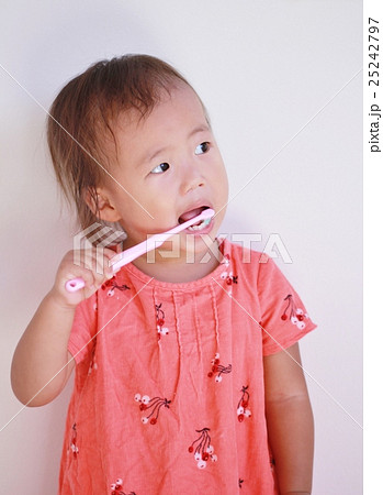 歯ブラシ上手 25242797