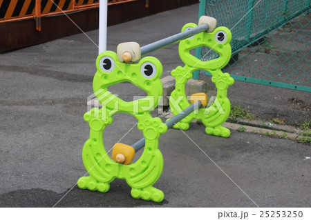 カエルのバリケード 25253250